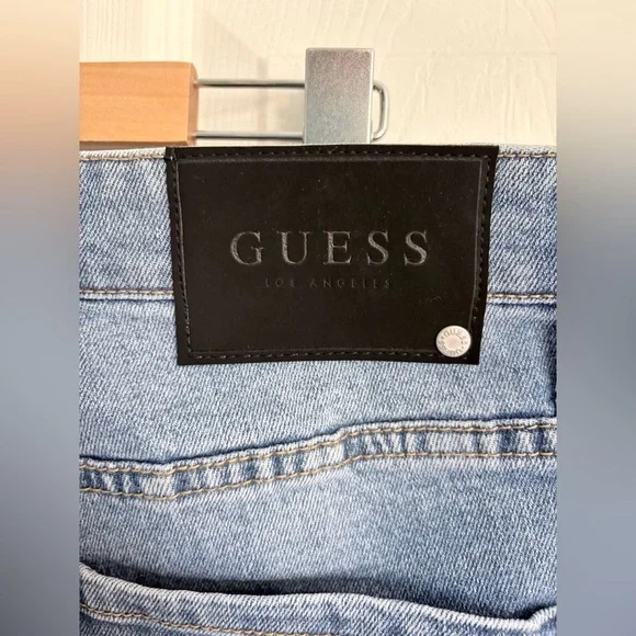 NWT GUESS Mens Light Blue Jeans 31 - Picture 6 of 8